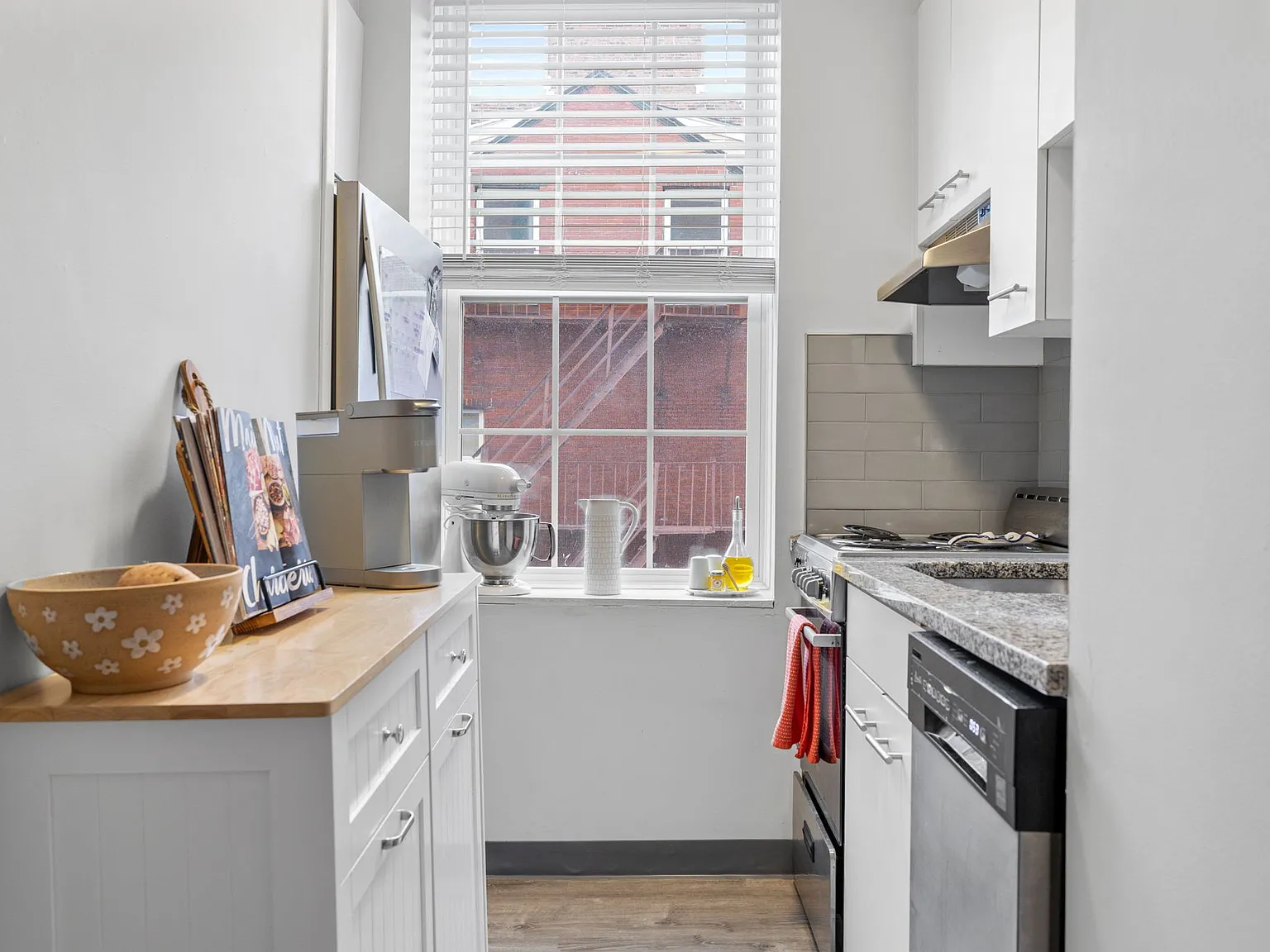 1 bed, 600 sqft, $3,400 — Photo 4