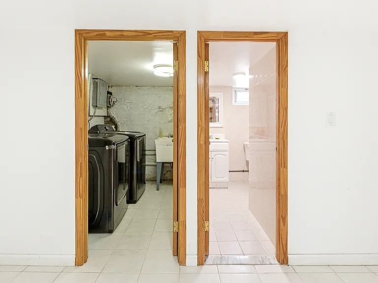 6799 Exeter St — Photo 21