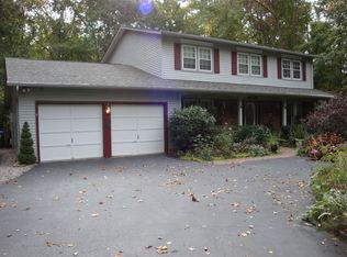 8917 Arley Dr, Springfield, VA 22153