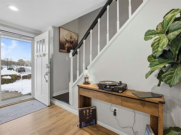 3rd image of 7 Woodbrook Drive