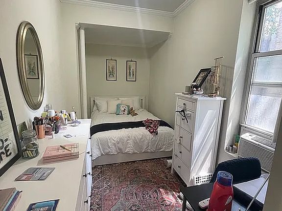 3rd image of 235 E 27th St #2A