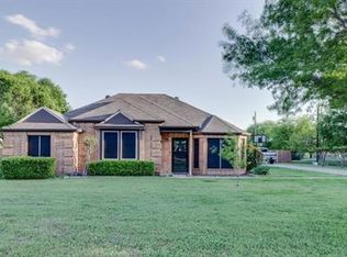 306 Shadow Ridge Ln, Red Oak, TX 75154