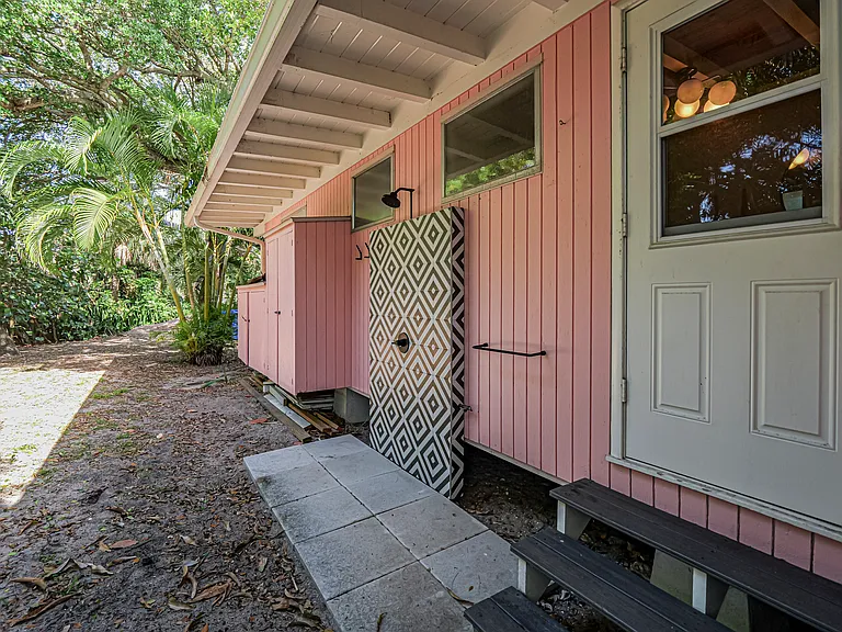 1881 E Barefoot Pl — Photo 37