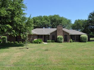 621 Meadow Lark Dr, Ovilla, TX 75154