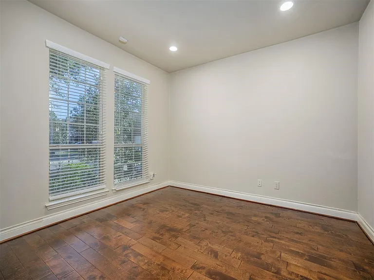 10007 Eldarica Way — Photo 6