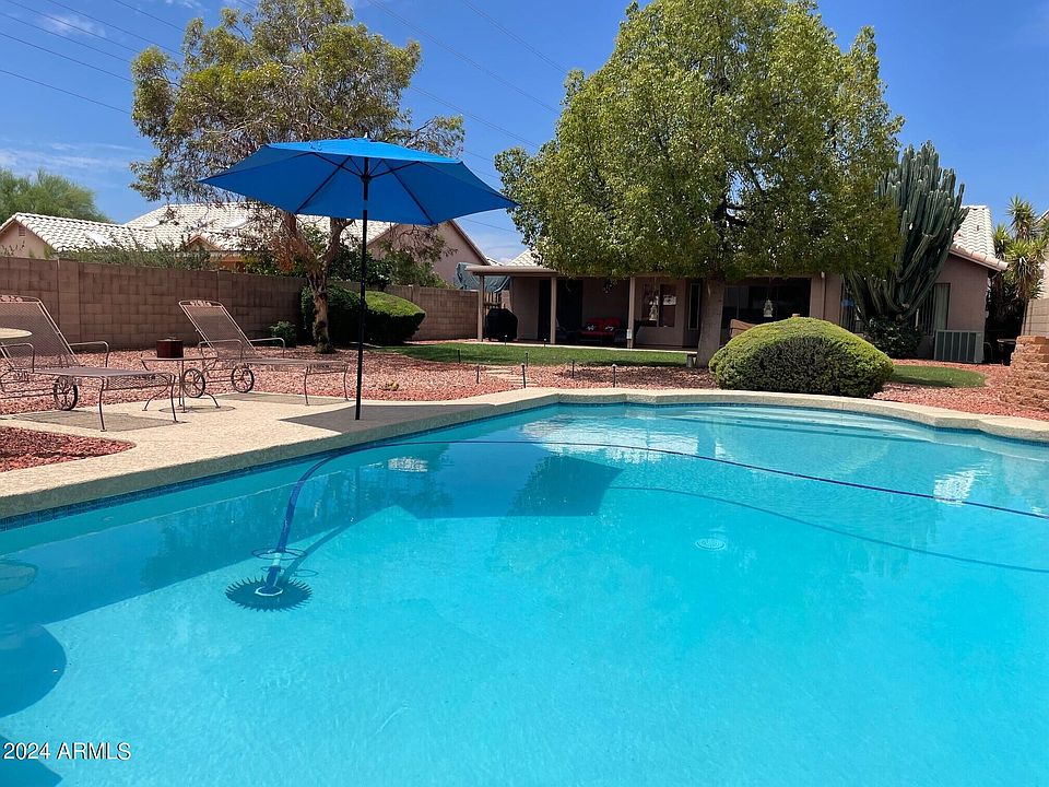 1st image of 3207 E ROSEMONTE Drive