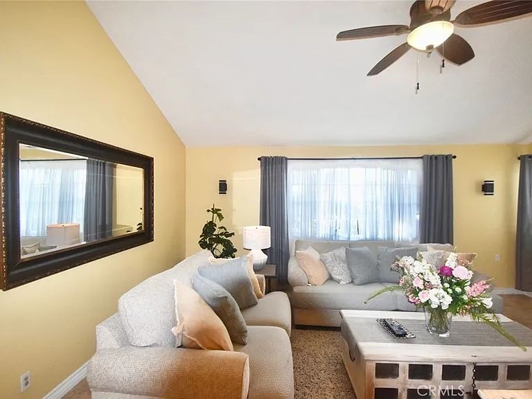 2224 S Anchor St — Photo 14