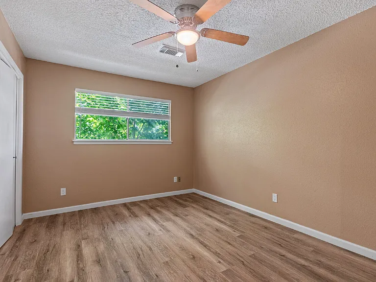 6713 Biggs Ct — Photo 14