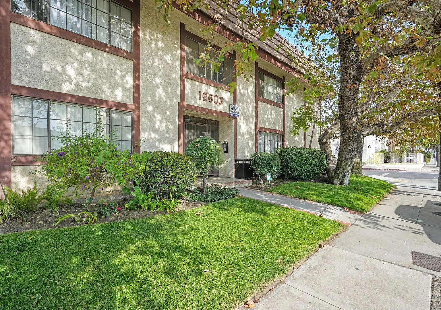 OXNARD — Photo 1