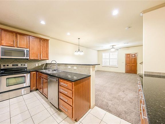3rd image of 2101 Town Centre Dr APT 1504