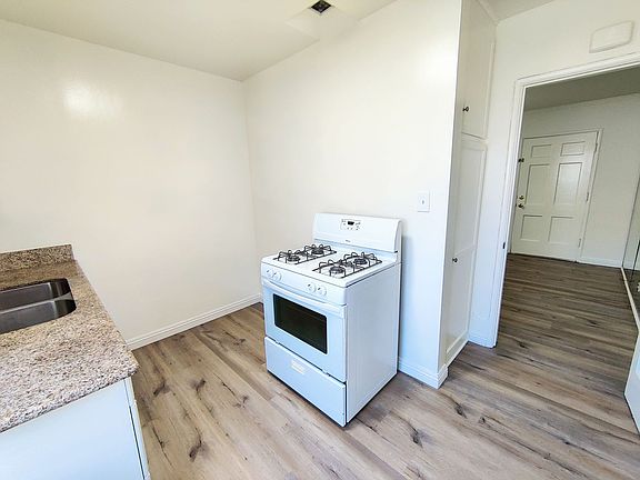4th image of 12122 Hoffman St APT 10