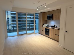 127 Broadway Ave #402, Toronto, ON M4P 1V2