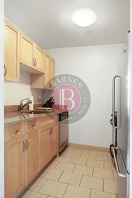 Sold by Warburg | media 13