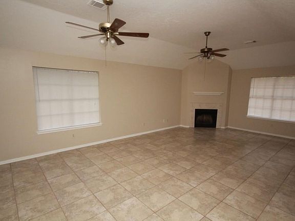 4th image of 22530 Braken Manor Ln