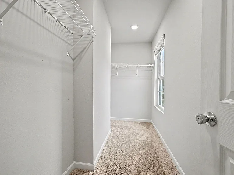 1630 Roosevelt Ct — Photo 14