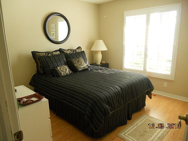 Guest bedroom or office/den