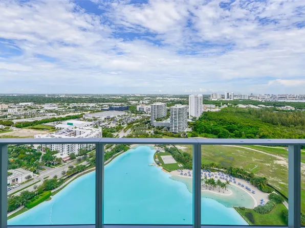 2411 Laguna Cir, North Miami, FL