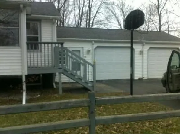 113 Bishop St, Dowagiac, MI 49047