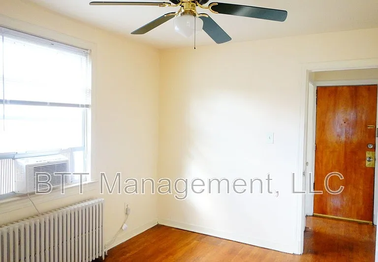 8400 Greenwood Ave #4 — Photo 29