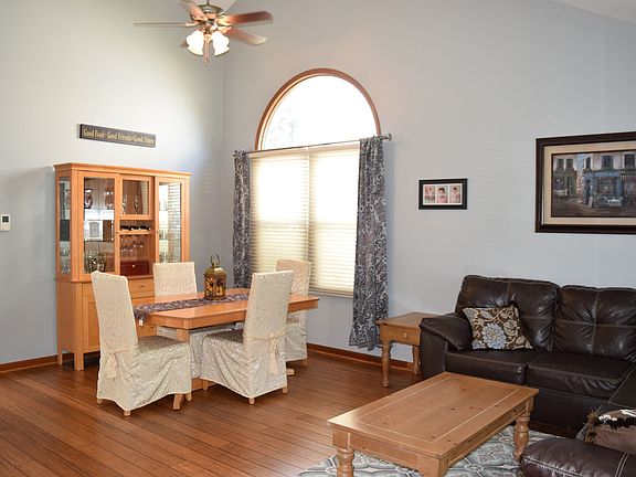 5th image of 1311 Fox Meadow Ct