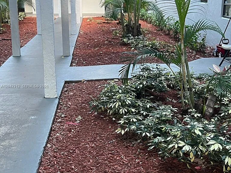 1950 N Congress Ave #105 — Photo 5
