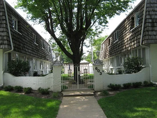 603 N Raynor Ave APT 3 photo 1