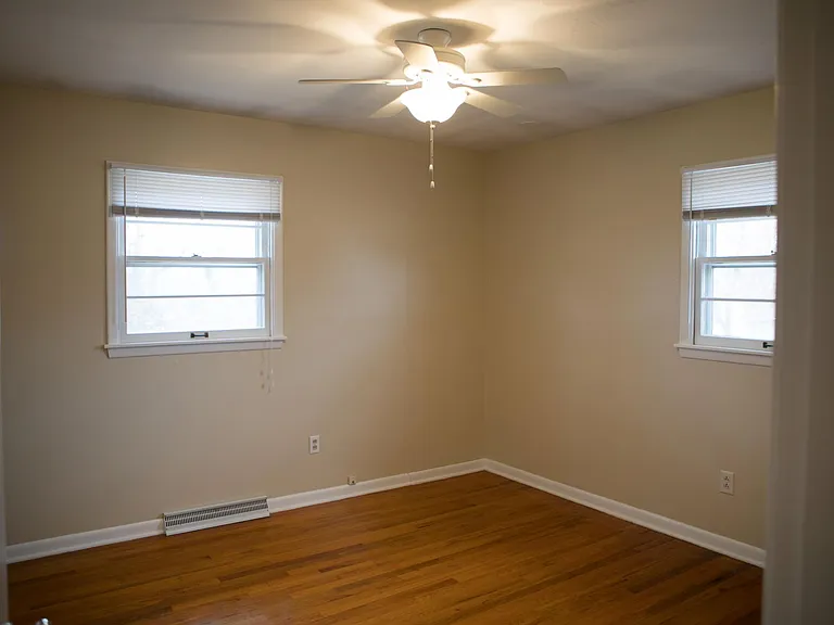 707 Sondra Ave — Photo 15