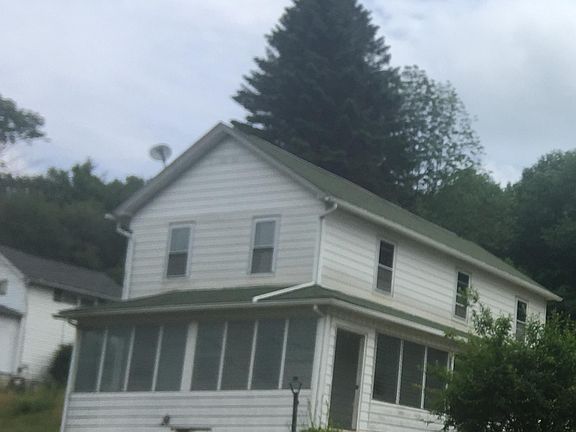 3rd image of 374 Upper Powderly St