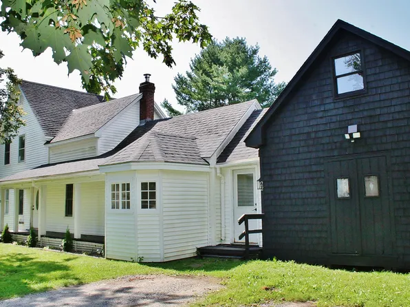 22 Booker Street, Thomaston, ME 04861