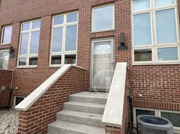 6834 W 65th St #6, Chicago, IL 60638