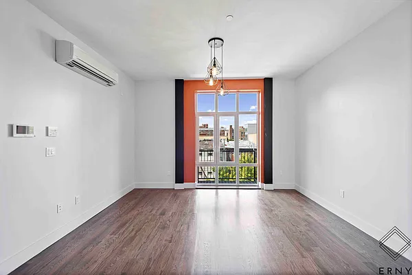 Rented by ERNY LLC | media 22