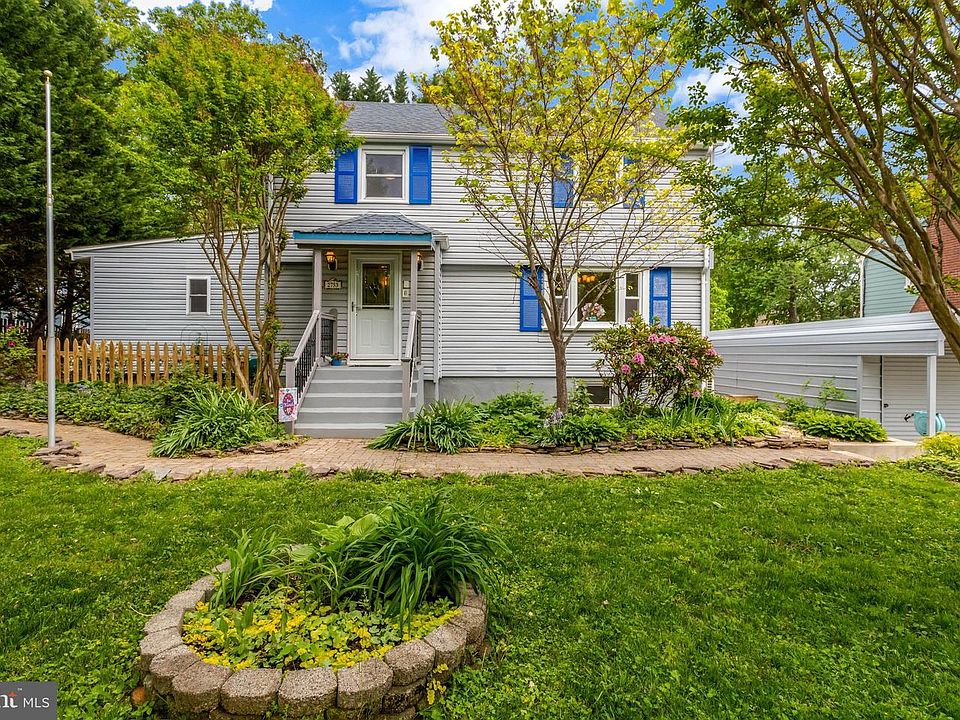 1st image of 2753 Woodlawn Ave
