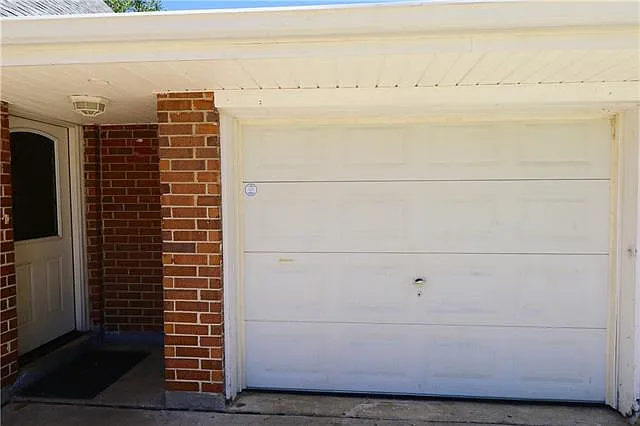 100 Peter Ln — Photo 21