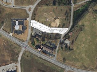 4305 S 48th St, Springdale, AR 72762