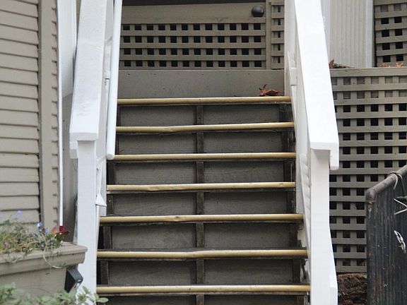 2nd image of 254 Throckmorton Ave #A