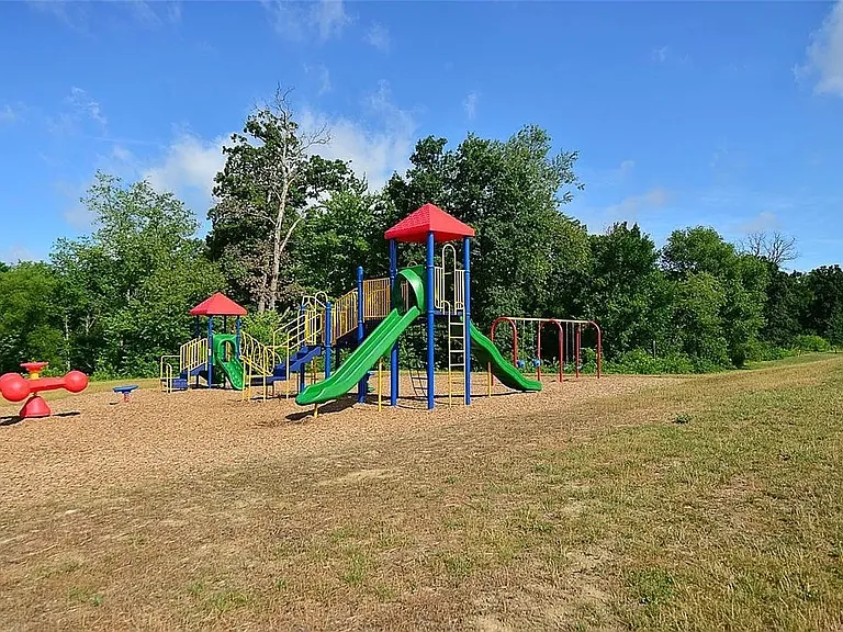202 Venango Trl — Photo 21
