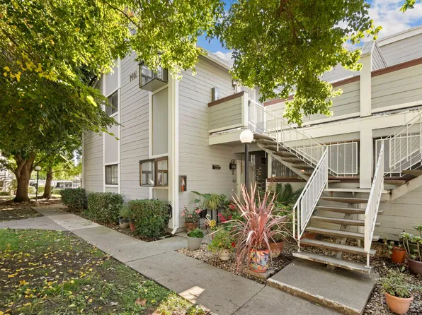 7401 Auburn Oaks Ct APT V, Citrus Heights, CA 95621