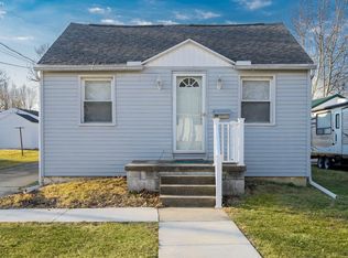 409 W Walnut St, Oak Harbor, OH 43449