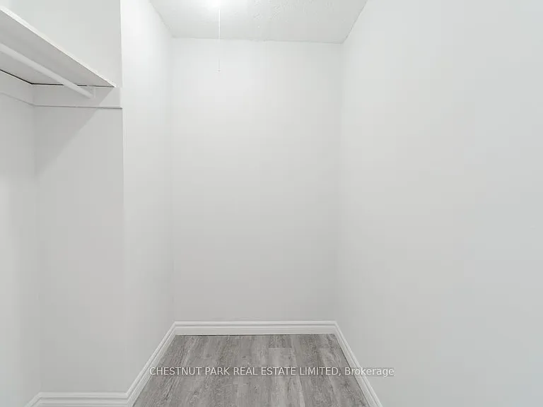 1060 Caven St #202 — Photo 18