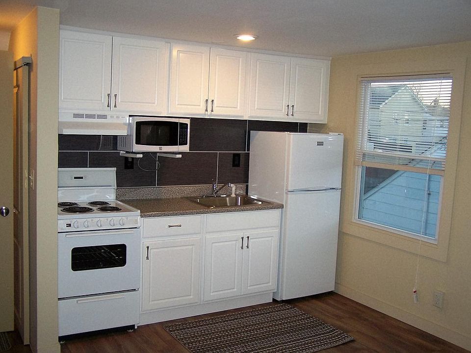 1st image of 352 Tremont Ave #2
