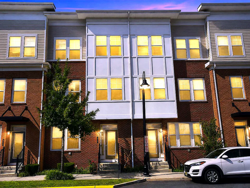310 South Dr