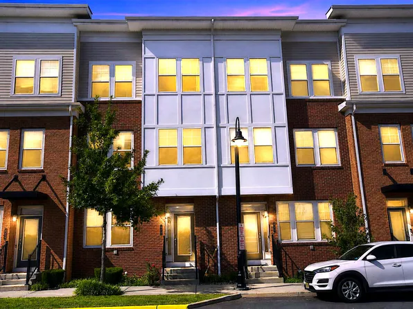 310 South Dr, North Brunswick, NJ 08902