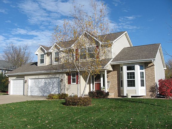 2nd image of 2213 W Prairie Creek Dr