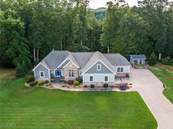 1278 Michael Ln NE, Zoar, OH 44697