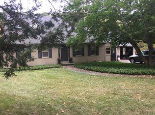 1097 Storrs Rd, Mansfield, CT 06268