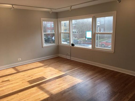 4th image of 4850 Wright Ter