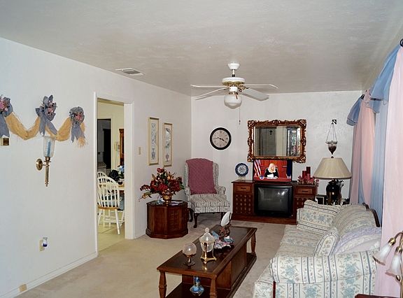 2nd image of 3619 Locust Ave