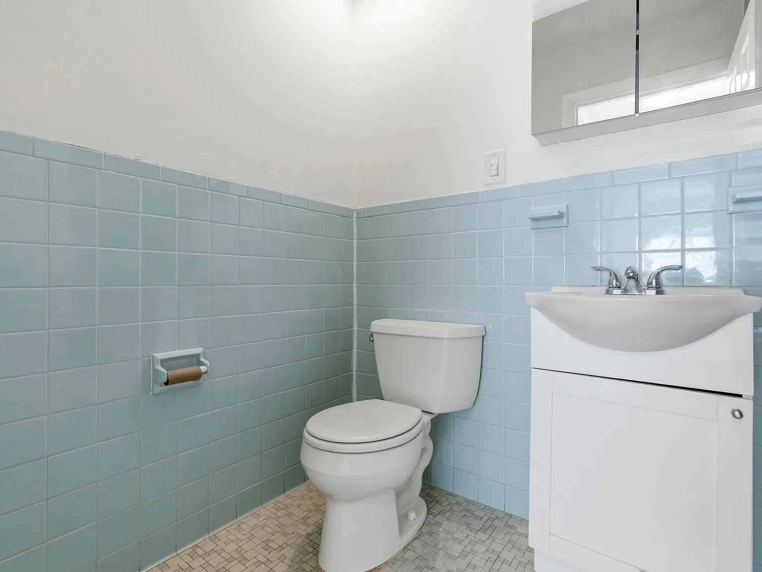 74 Beach Street Unit 5-1 Woburn, MA 01801 - 1 — Photo 4