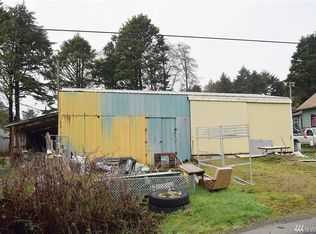 27 N 4th St, Pacific Beach, WA 98571