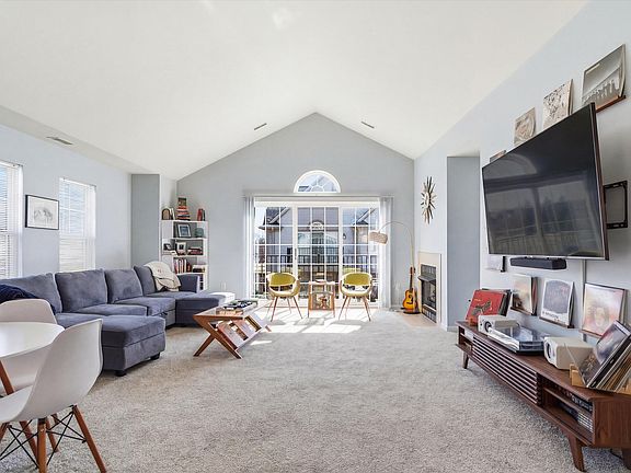 5th image of 3073 Primrose Ln